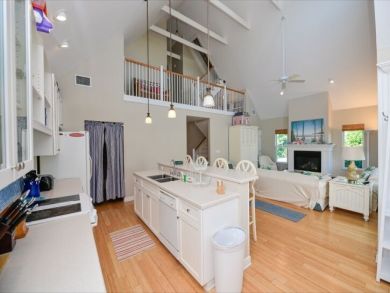 Luxury 3 Bedroom Pool Home on Anna Maria Island-Holmes Beach